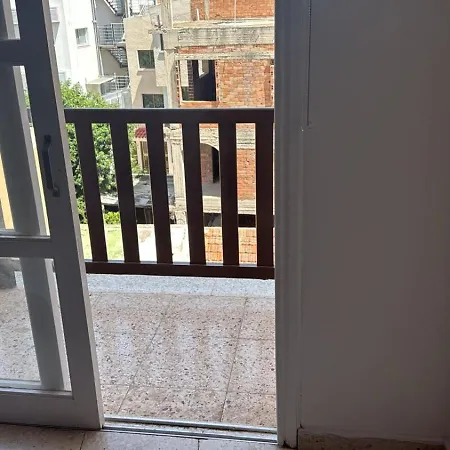 Unique Center Rooms, 150m From Chabad Lubavitch Lägenhet *