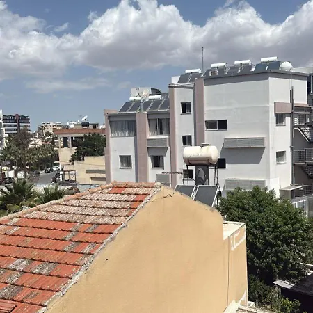 Unique Center Rooms, 150m From Chabad Lubavitch Apartment *